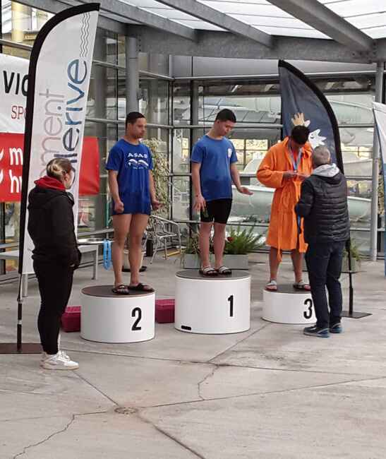 Ilian Hernandez 3eme 50m dos au championnat de France 2022-2023 para-natation à Vichy