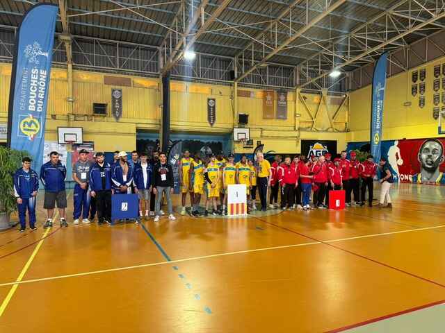 hampionnat de France de para Basket 2024 à Aubagne - les3 finalistes en catégorie BC Niveau 2