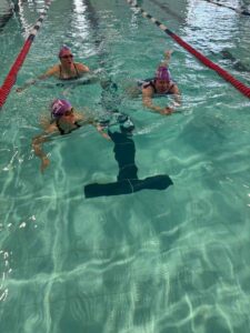 Journée Tous à l'eau 2026 à Arcachon - le trio des naiades